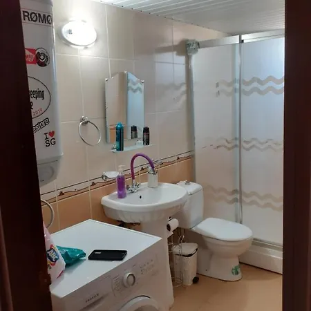 Apartment Family ? *
